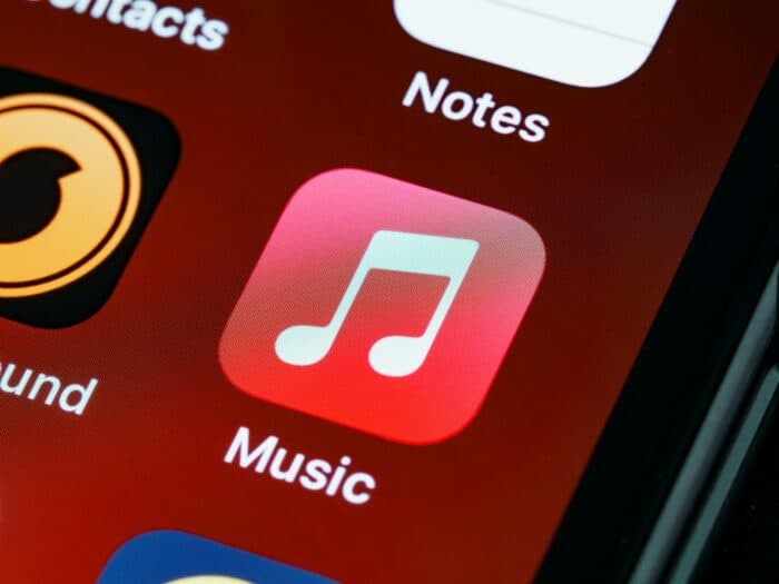 Apple Music kennzeichnet KI-Musik: Doch das System vertraut auf Ehrlichkeit