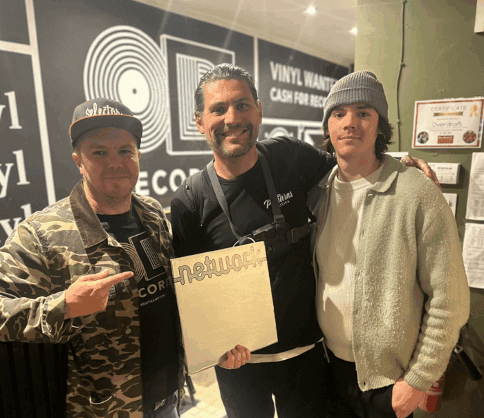 28 Plattenläden in 24 Stunden: DJ Ridney shoppt sich zum Guinness-Weltrekord