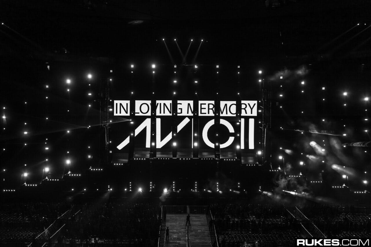 Jahresrückblick 2018: Das waren die schönsten und ergreifendsten Tribute an Avicii