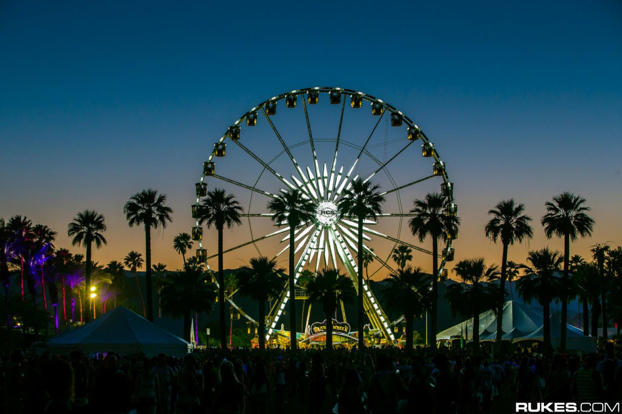 Coachella-Bühnenbauer baut jetzt Zelte für Corona-Patienten