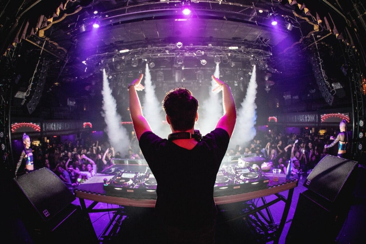 Heiße Sets in Vegas: Warum DJs nach Sin City gehören