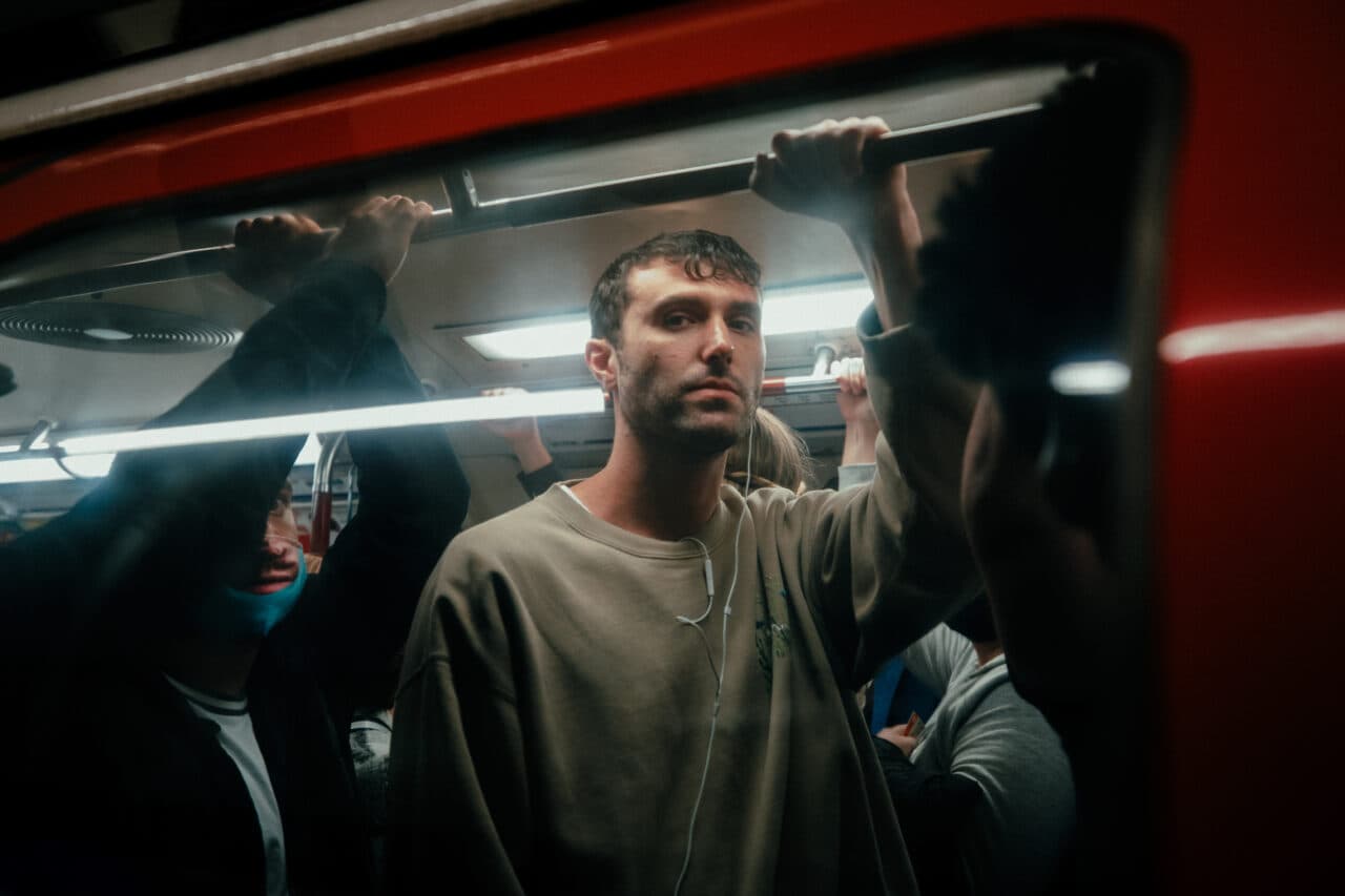 „Ein Gefühl in meiner Brust“: Fred again.. übers Sampling, Stretching und „Actual Life 3“