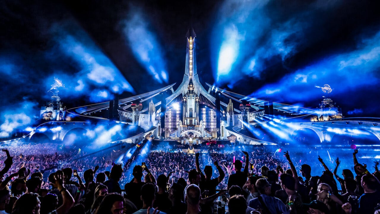 Tomorrowland 2023: Das sind die mehr als 30 Stagehosts