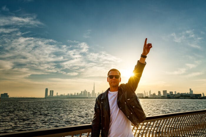 Das UNTOLD kommt 2024 nach Dubai – und bricht mit Armin van Buuren 2 Weltrekorde