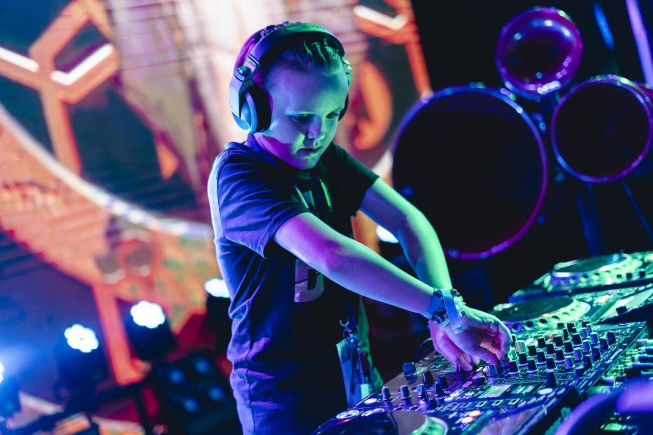 Rise Stage: Tomorrowland bietet 23 DJ-Talenten eine Bühne