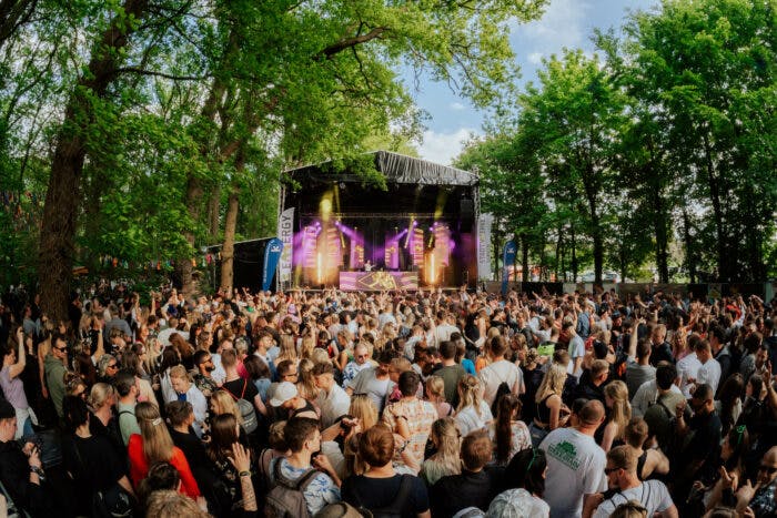Farbenwald Festival 2024: Exzellente Musik trifft auf malerische Kulisse
