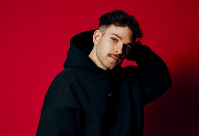 Ely Oaks releast „Koka Kola“: Dein Soundtrack für den Spätsommer