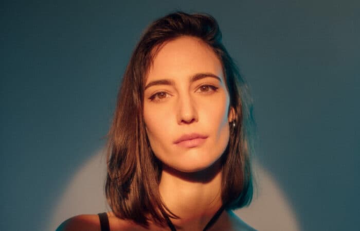 „Falling For You“: Amelie Lens entfesselt euphorische Vibes
