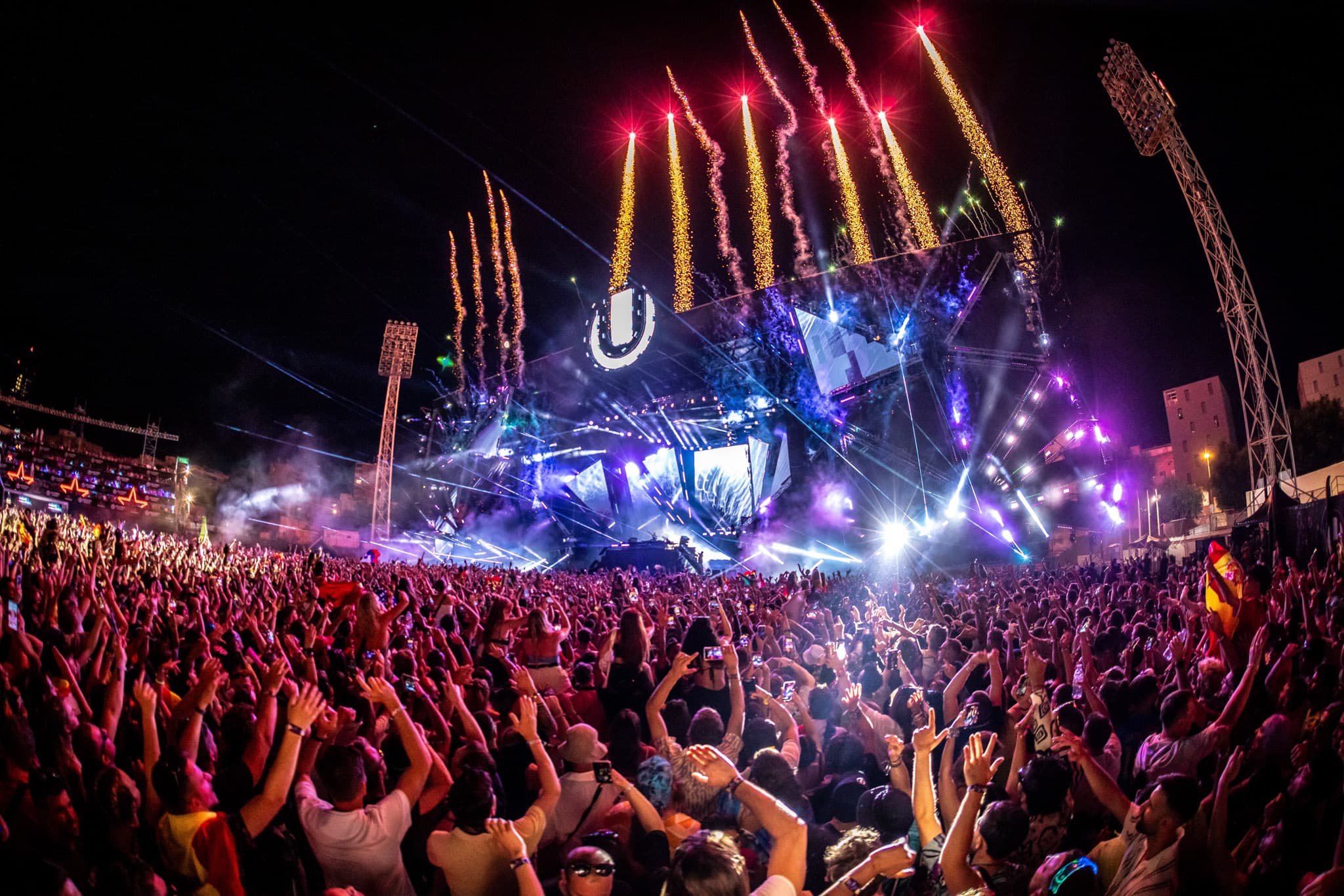 Ultra Europe 2026: Calvin Harris, Martin Garrix, Sara Landry und Worship angekündigt