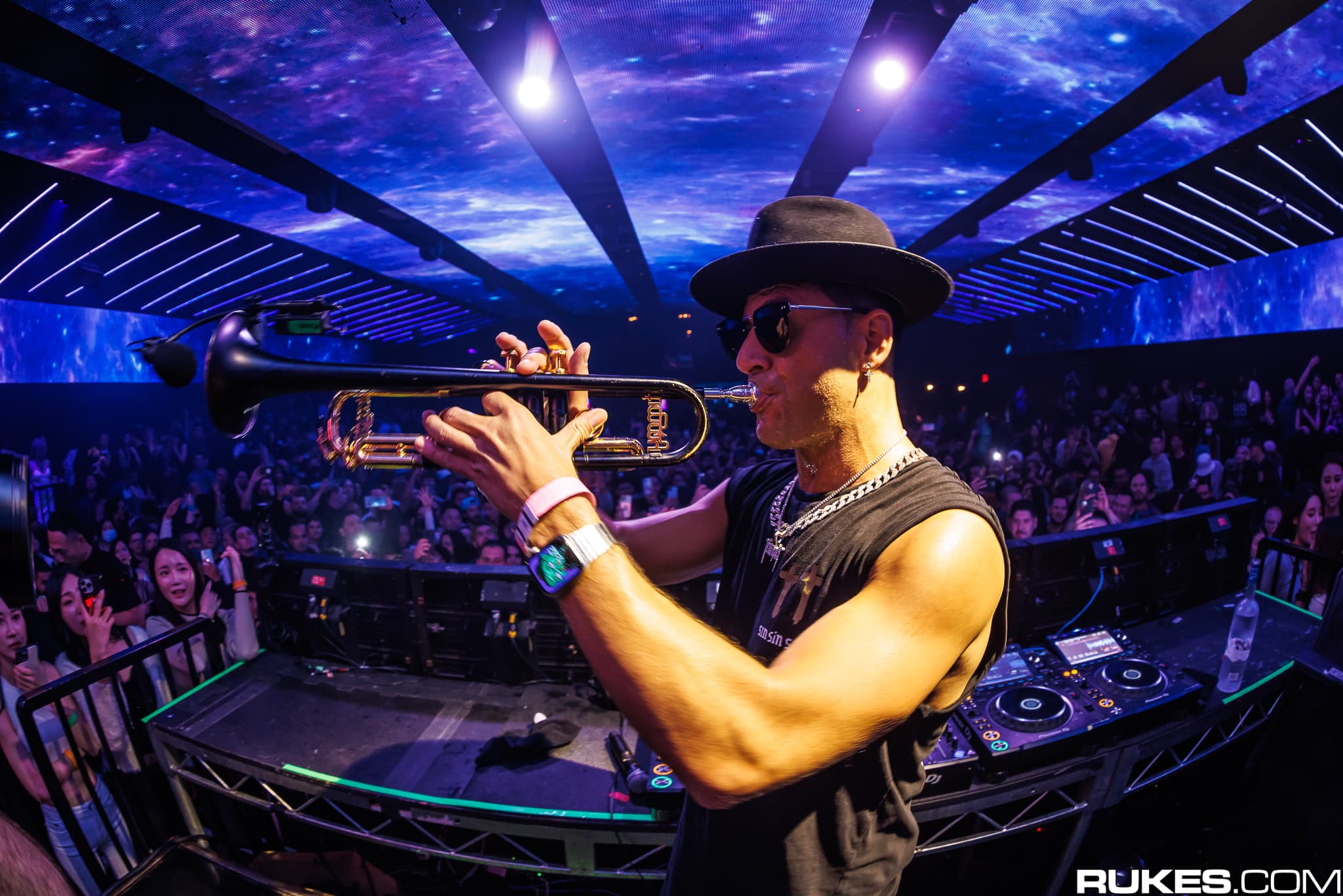 Timmy Trumpet verplappert sich beim Tomorrowland und enthüllt neues Album