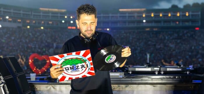 Dimitri Vegas schreibt Geschichte: Erstes Vinyl-Set auf der Tomorrowland Mainstage