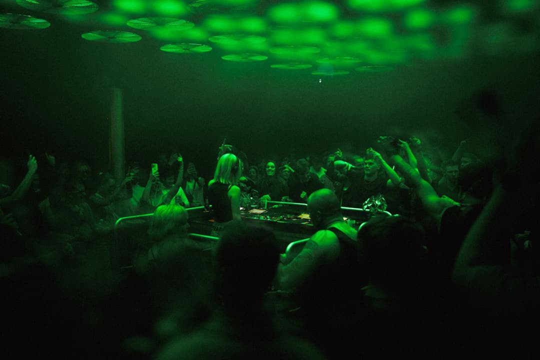 George Radsport übernimmt die BLCKBX im Bootshaus: High-Speed-Techno by Euphoria