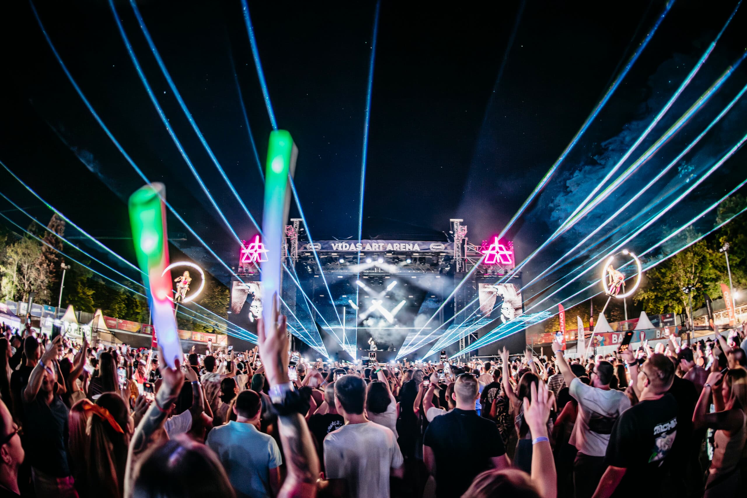 AURA Festival 2026: Armin van Buuren, ALOK & Co. feiern bis zum Sonnenaufgang